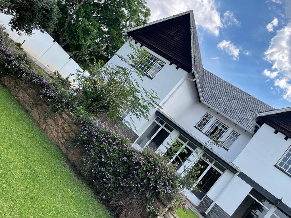 The South Way Bed and Breakfast Johannesburg Buitenkant foto